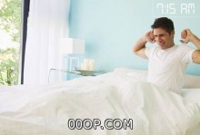 4 طُرق فعّالة تساعدك على الاستيقاظ من النوم بشكل أسرع