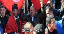 2000 شرطي تونسي يتظاهرون ويهددون بثورة ثانية